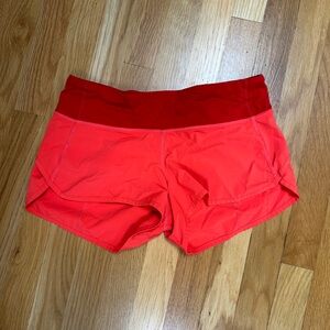 Red Lululemon speed up short 2.5”